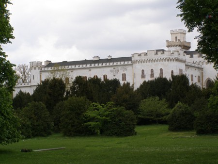 Kaštieľ v Rusovciach